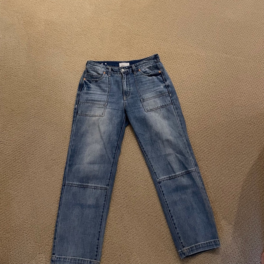 Habitual light wash straight leg jeans, size 28